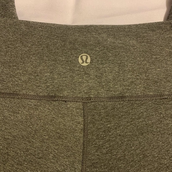 Lululemon leggings!! - Picture 4 of 5